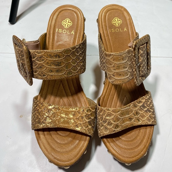 Isola Metallic Shimming  Mandra Snake Print Big Side Buckle Wood Heels Size 6.5 - Picture 3 of 15
